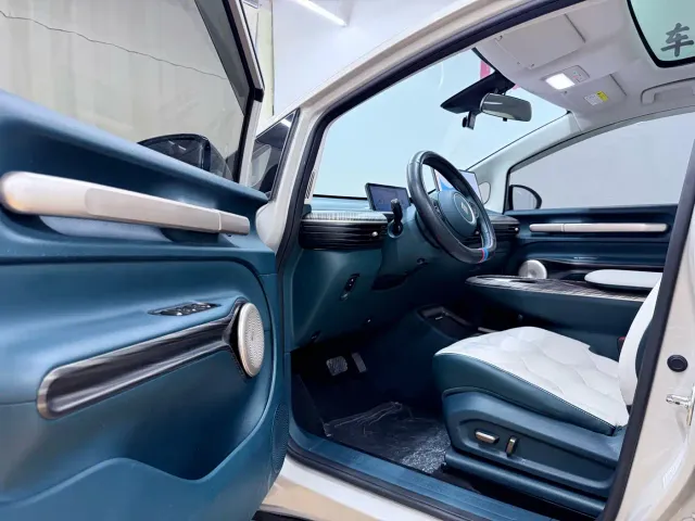 Baojun Cloud — Фото автомобиля 26