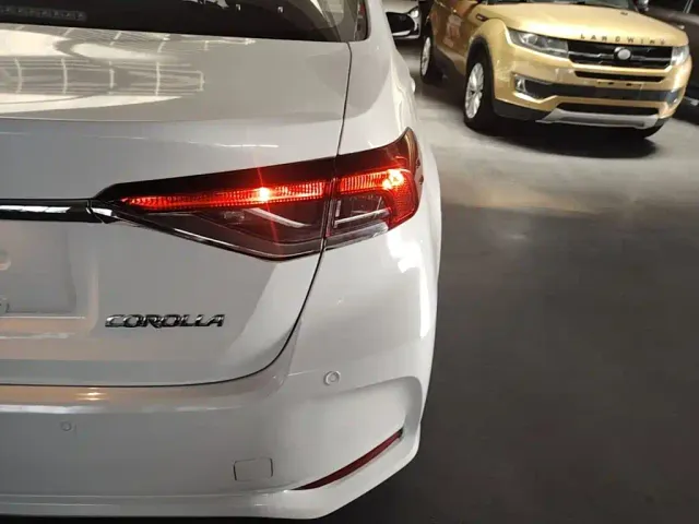 Toyota Corolla — Фото автомобиля 7