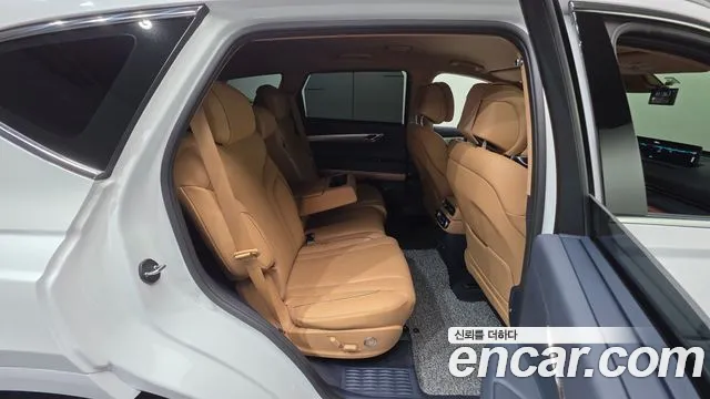 Genesis GV80 — Фото автомобиля 24