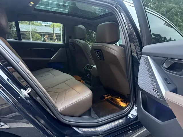 BMW 5 Series — Фото автомобиля 12