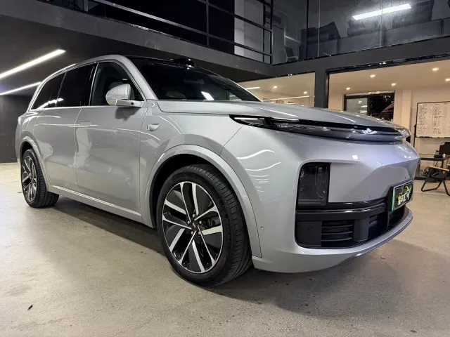 Li Auto L9 — Фото автомобиля 3