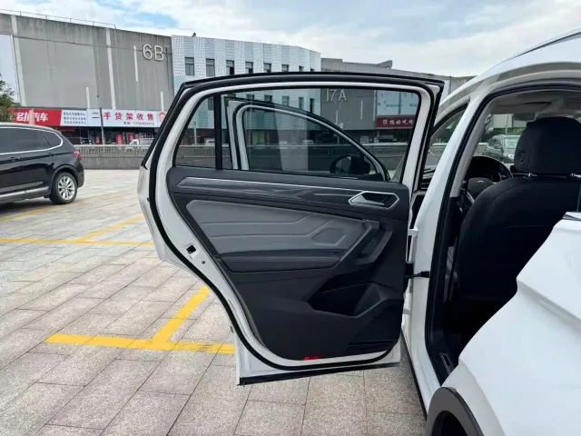 Volkswagen Tiguan X — Фото автомобиля 13