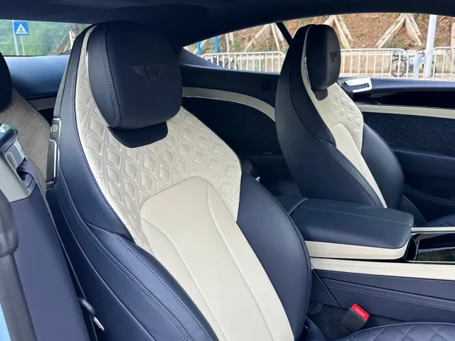 Bentley Continental 2022 4.0T GT V8 — Фото автомобиля 23