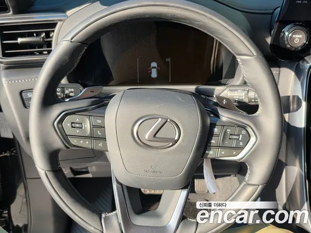 Lexus LX — Фото автомобиля 13
