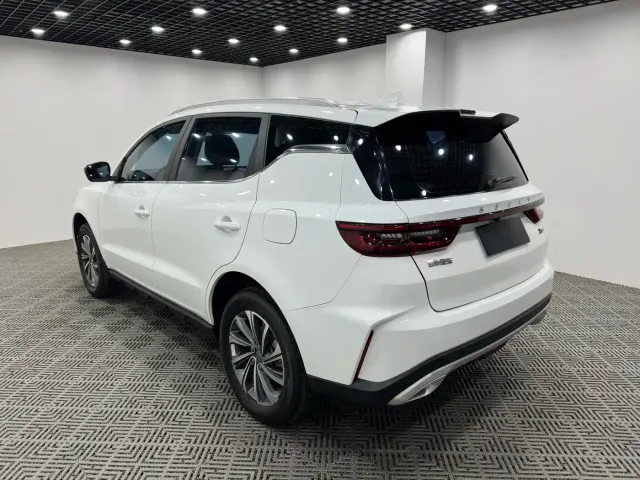 Geely Vision X6 — Фото автомобиля 9