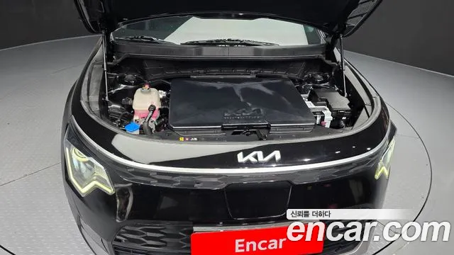 Kia Niro — Фото автомобиля 9