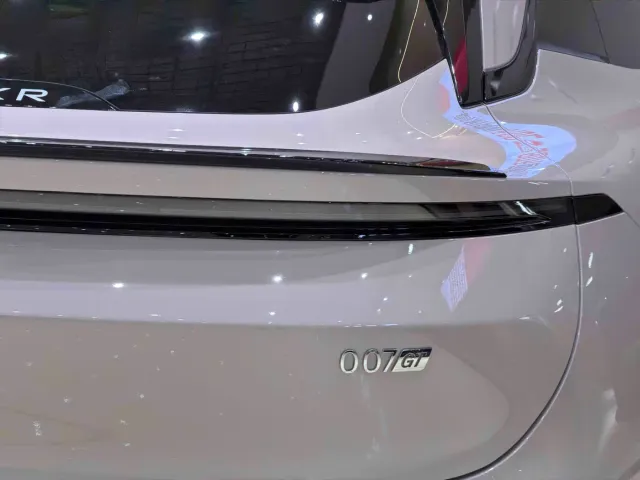 Zeekr 007 GT — Фото автомобиля 4