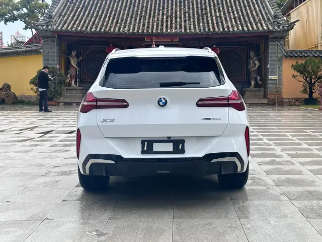 BMW X3 — Фото автомобиля 16