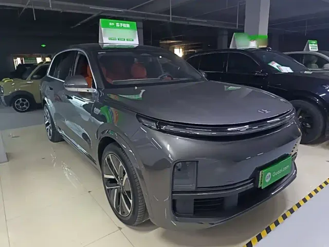 Li Auto L8 — Фото автомобиля 3