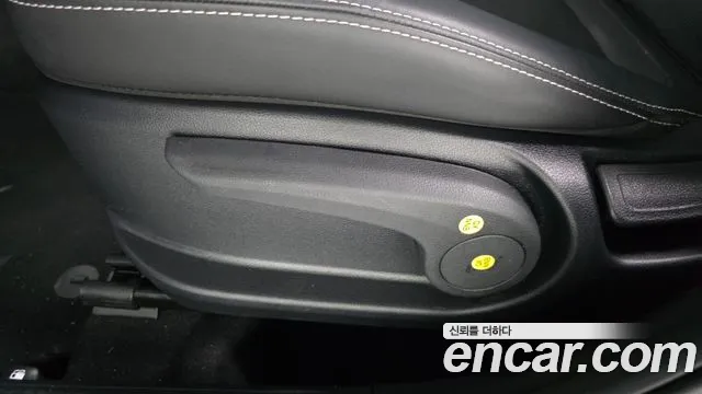 Hyundai Venue Venue 1.6 Premium — Фото автомобиля 18