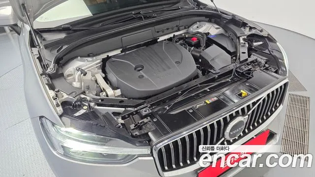 Вольво XC60 — Фото автомобиля 6