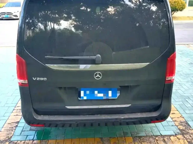 Mercedes-Benz V-Class — Фото автомобиля 9