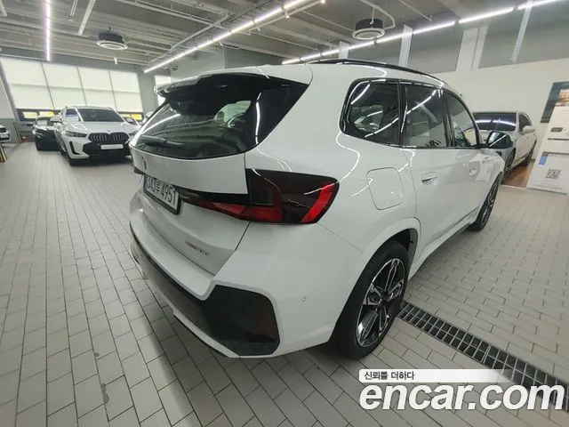 BMW X1 U11 — Фото автомобиля 4