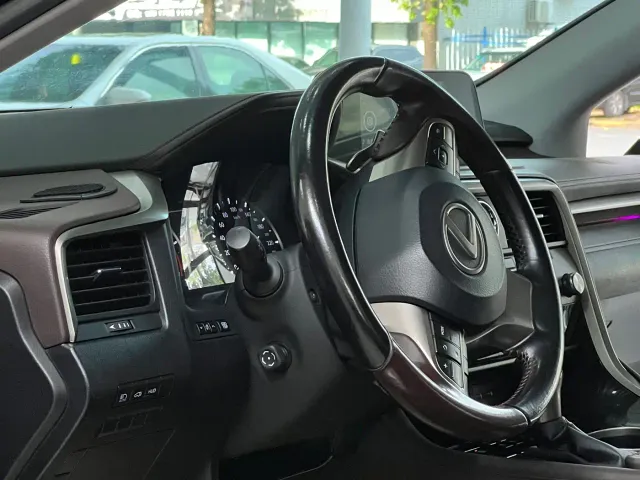 Lexus RX — Фото автомобиля 10