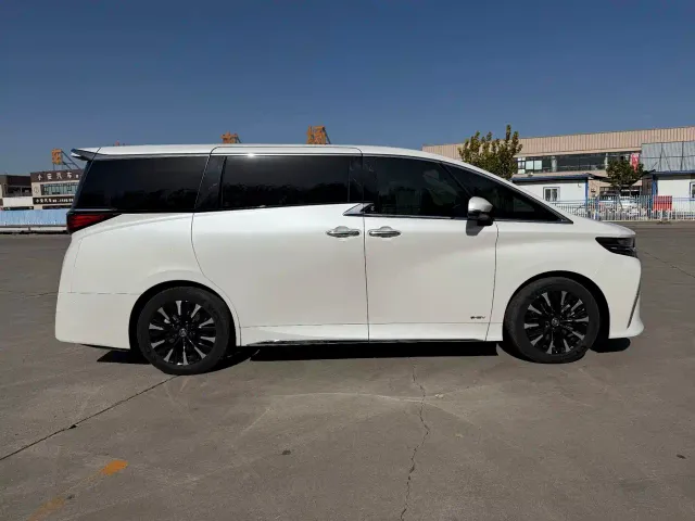 Toyota Alphard — Фото автомобиля 7