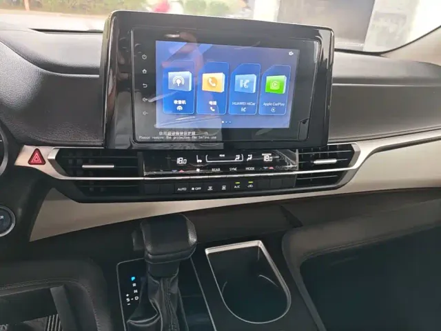 Toyota Granvia — Фото автомобиля 12