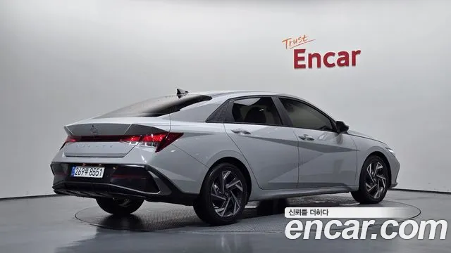 Hyundai AVANTE Новый Avante (CN7) — Фото автомобиля 2
