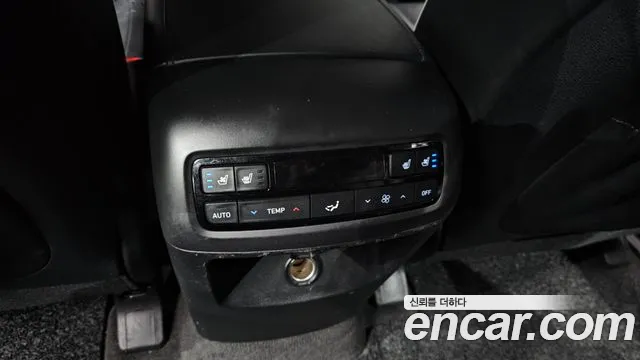 Hyundai Palisade Palisade Дизель 2.2 2WD — Фото автомобиля 19