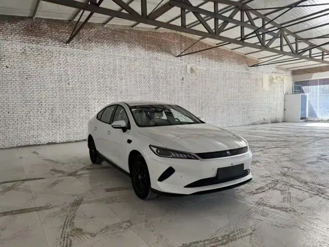 BYD Qin PLUS — Фото автомобиля 3