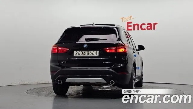 BMW X1 — Фото автомобиля 4
