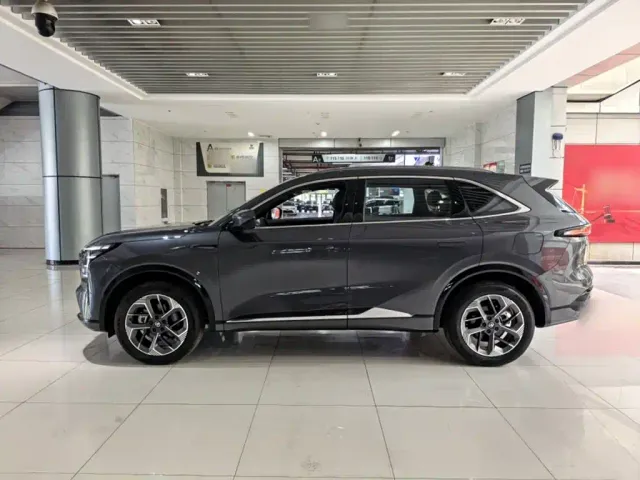Changan CS75 Plus — Фото автомобиля 2