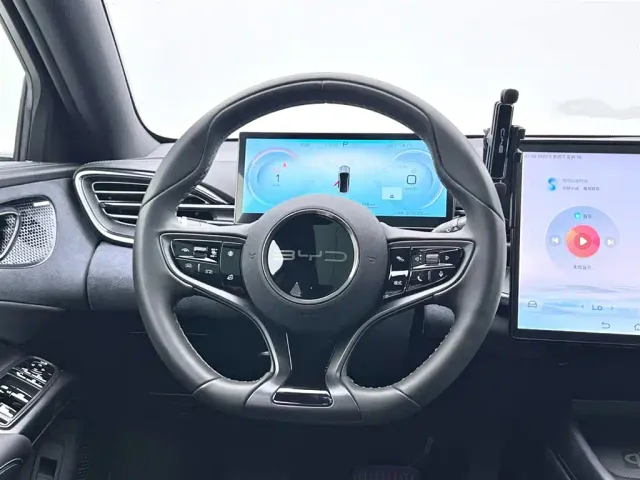 BYD Seal — Фото автомобиля 13