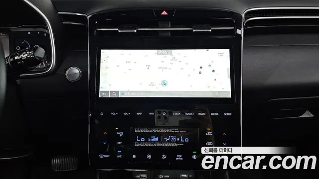 Hyundai Tucson Tucson (NX4) Бензин 1.6 турбо 2WD — Фото автомобиля 14