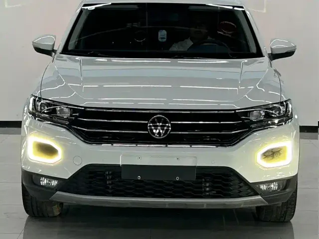 Фотография автомобиля — Volkswagen T-Roc