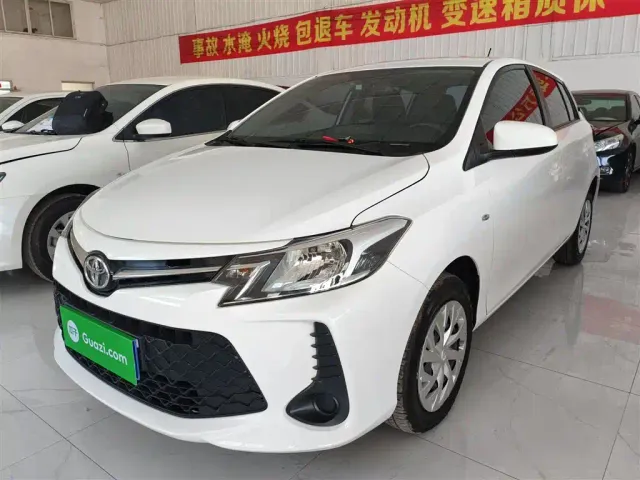 Фотография автомобиля — Toyota Vios FS