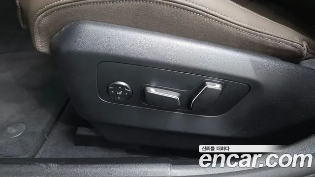 BMW 5-Series — Фото автомобиля 29
