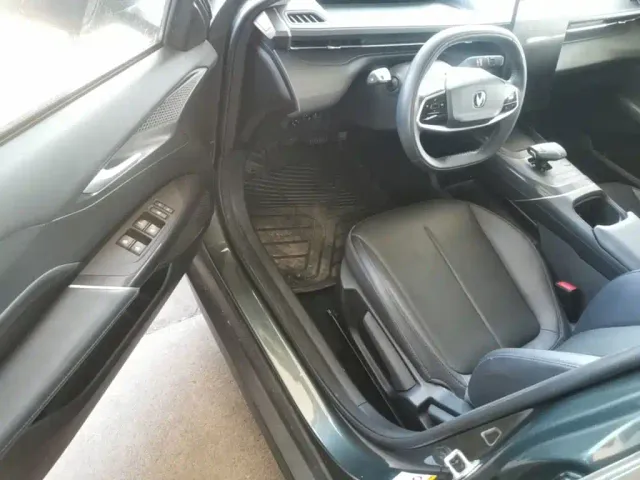Changan Lamore — Фото автомобиля 15