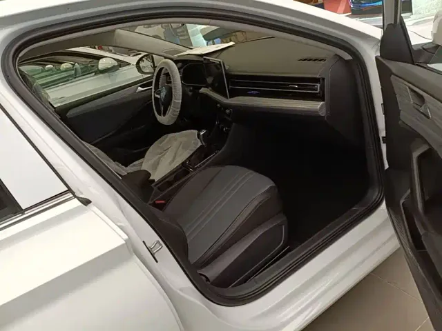 Volkswagen Sagitar — Фото автомобиля 24