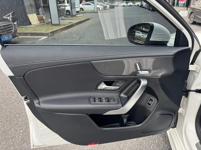 Mercedes-Benz Mercedes-Benz A-Class 2022 A 200 L Sport Sedan Style — Фото автомобиля 11