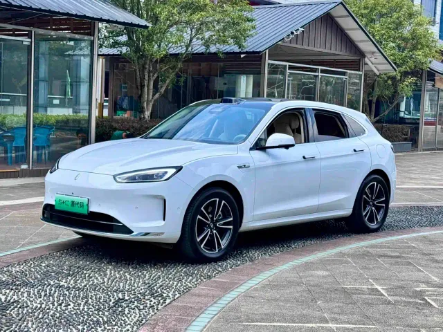 AITO Wenjie AITO M5 2025 Extended Range Ultra AWD — Фото автомобиля 5