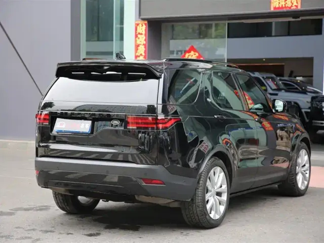 Land Rover Discovery — Фото автомобиля 3