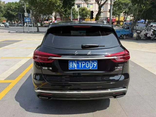 Hongqi HS5 — Фото автомобиля 5