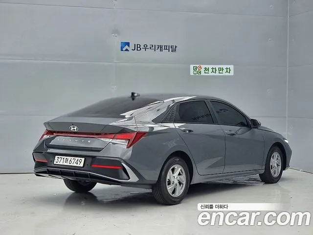 Hyundai AVANTE Новый Avante (CN7) — Фото автомобиля 4