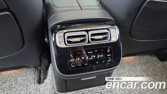 Mercedes-Benz S-Class — Фото автомобиля 25