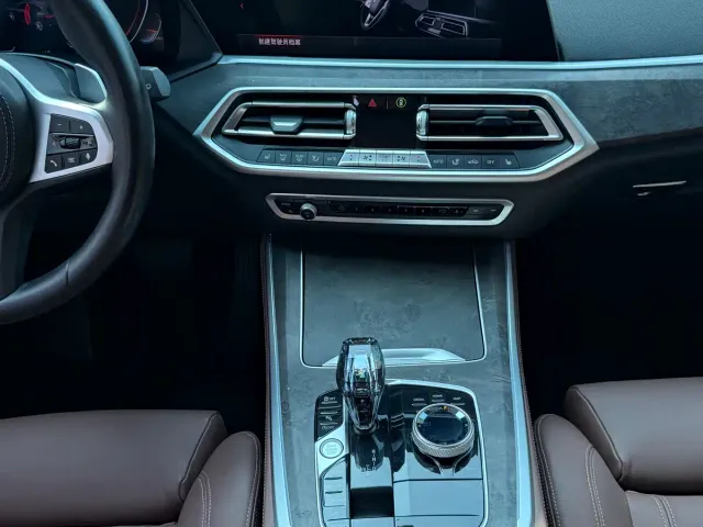 BMW X5 — Фото автомобиля 9