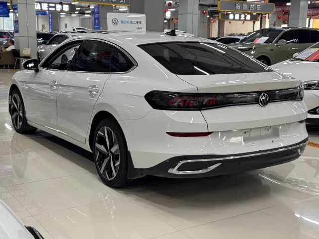 Volkswagen Lamando — Фото автомобиля 7