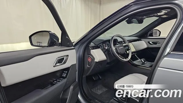 Land Rover Range Rover Velar Range Rover Velar 2.0 P250 Dynamic SE — Фото автомобиля 10