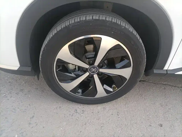 BYD Song PLUS — Фото автомобиля 22