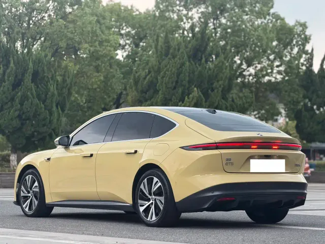 Nio ET5 — Фото автомобиля 13
