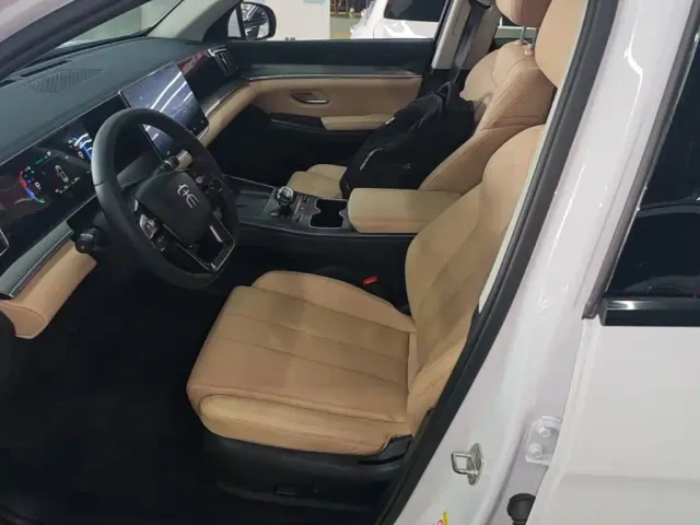 BYD Song Pro — Фото автомобиля 14