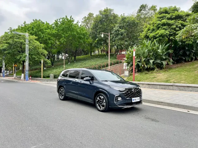 Hyundai Custo — Фото автомобиля 3