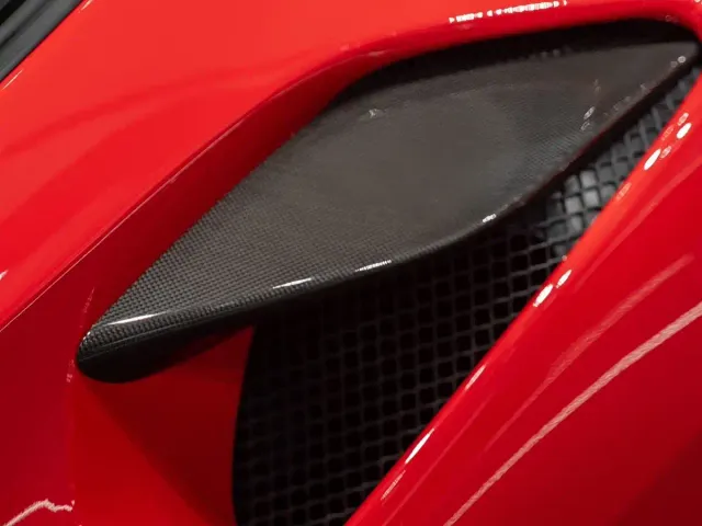 Ferrari F8 — Фото автомобиля 12