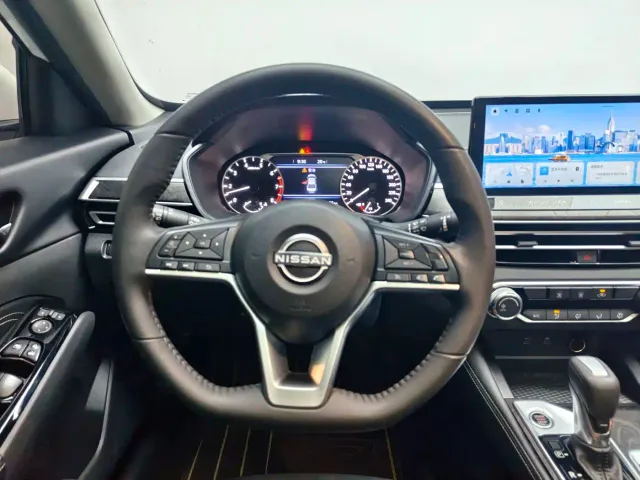 Nissan Teana — Фото автомобиля 12