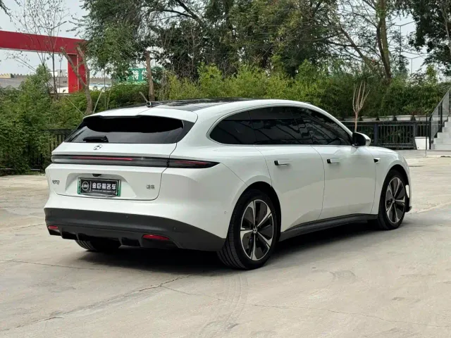 Nio ET5 Touring — Фото автомобиля 22