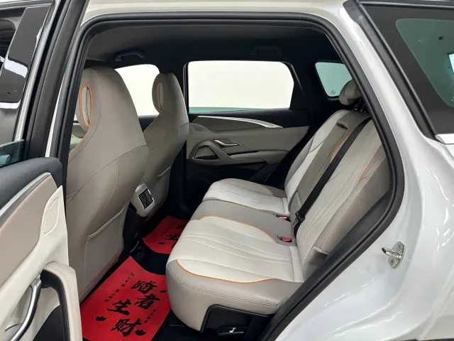 BYD Song Pro — Фото автомобиля 16