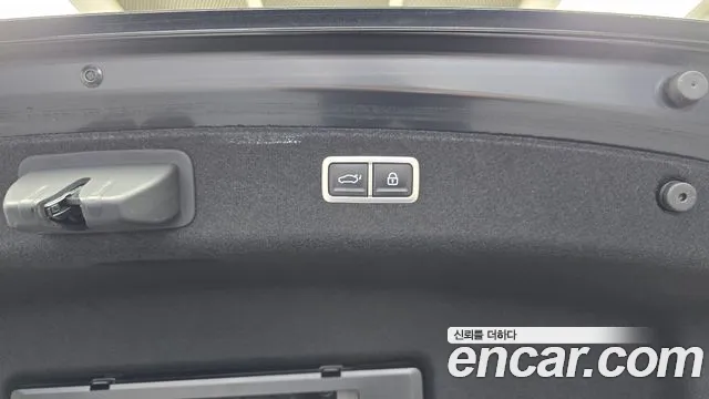 Genesis G80 Бензин 2.5 турбо AWD — Фото автомобиля 29